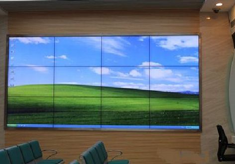 青田液晶拼接屏的另类用法。